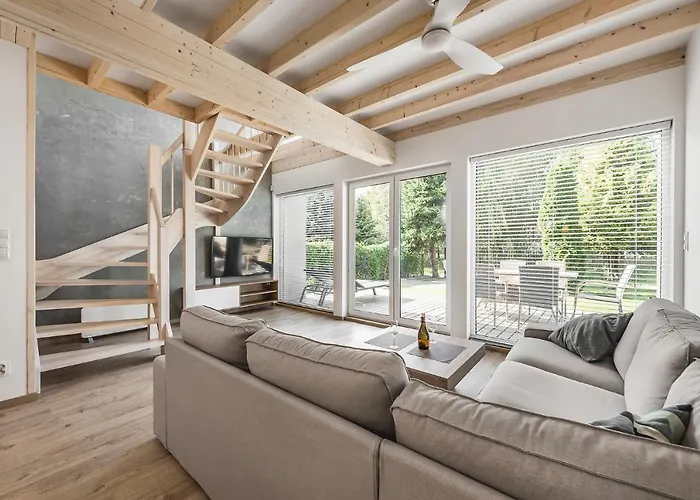 Housea Wakacyjne * ג'אנטאר